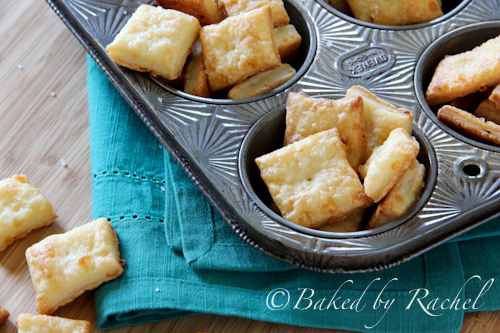 White cheddar cheese crackers from @bakedbyrachel