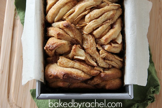 Apple Cinnamon Pull-Apart Bread Recipe from @bakedbyrachel