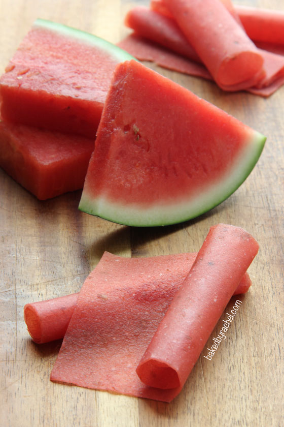 Easy homemade watermelon fruit leather recipe from @bakedbyrachel. Only two ingredients! 