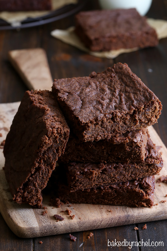 Egg-free fudgy double chocolate pumpkin brownie recipe from @bakedbyrachel 