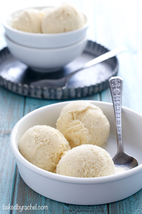 Creamy homemade eggnog ice cream recipe from @bakedbyrachel 