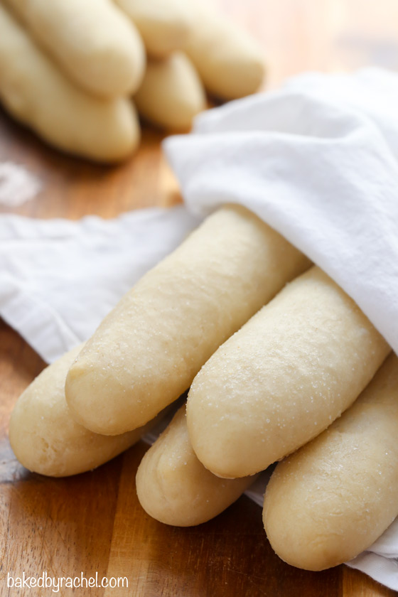 The absolute best soft and fluffy homemade garlic breadstick recipe from @bakedbyrachel