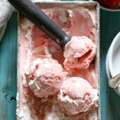 Creamy homemade strawberry meringue ice cream recipe from @bakedbyrachel