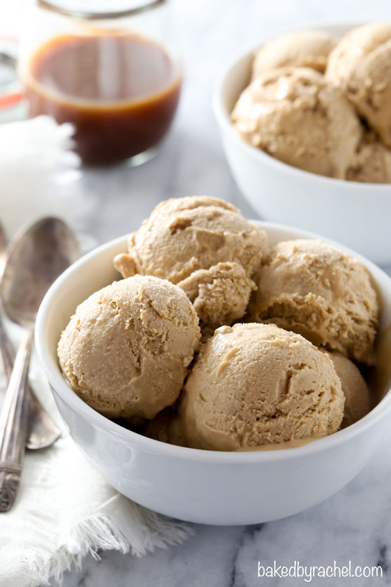 Creamy homemade caramel apple ice cream recipe from @bakedbyrachel A must make Fall dessert!